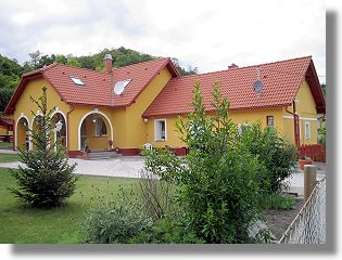 Haus mit Ferienwohnung in Ungarn zum Kaufen