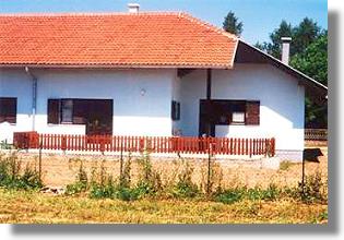 gerumiges Wohnhaus in Kroatien bei Sisak in Topolovac