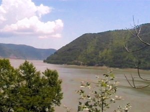 Donau ist 3 km von den Grundstcken entfernt