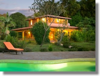Tamarindo Costa Rica Villa Wohnhaus Einfamilienhaus mit Grundstck