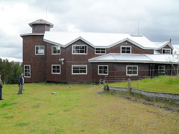 Einfamilienhaus mit Gstewohnungen auf Chiloe in Chile