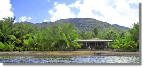 Strandbar auf Dominica zum Kaufen