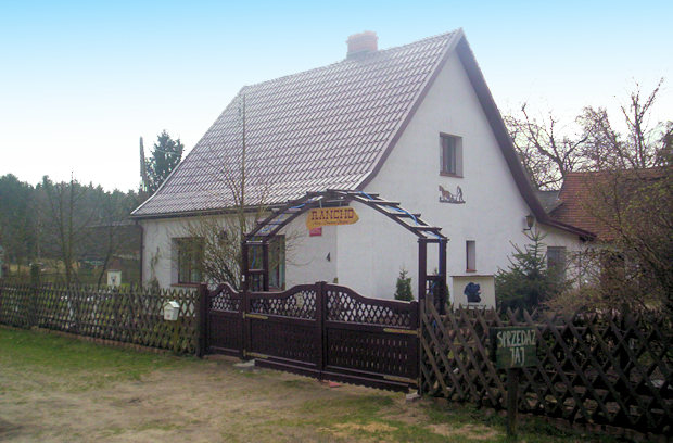 Wohnhaus in Pommern mit groem Grundstck und Teich