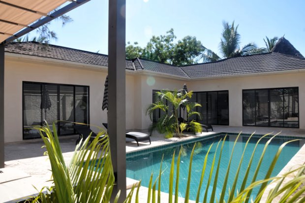 Villa mit Pool in Galu Beach Kenia