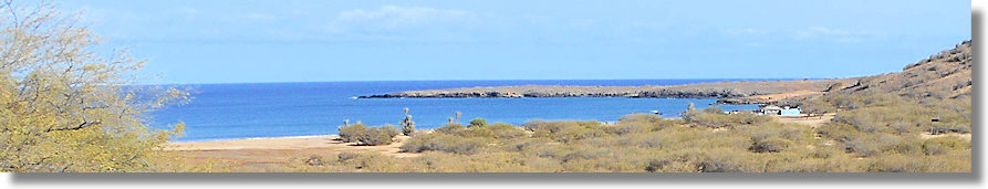 Grundstcke nah dem Meer der Insel Santiago Kap Verde