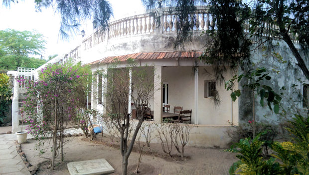 Ferienhaus renovierungsbedprftig in Warang Senegal