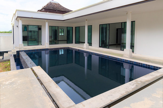 Pool vom Ferienhaus auf Phuket
