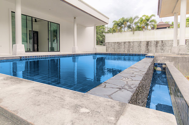 Wohnhaus mit Pool auf Phuket
