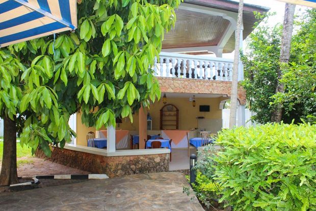 Auenbar vom Strandhotel auf Zanzibar
