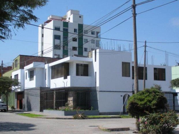 Mehrfamilienhaus in Lima mit Eigentumswohnungen zum Kaufen