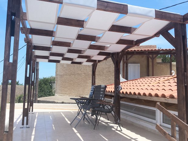 Terrasse des Ferienhauses auf Kreta