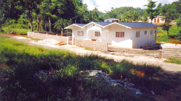 Einfamilienhaus auf Jamaika in Brown's Town Saint Ann