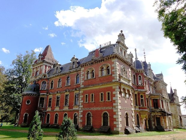 Schloss Krawarn in Polen