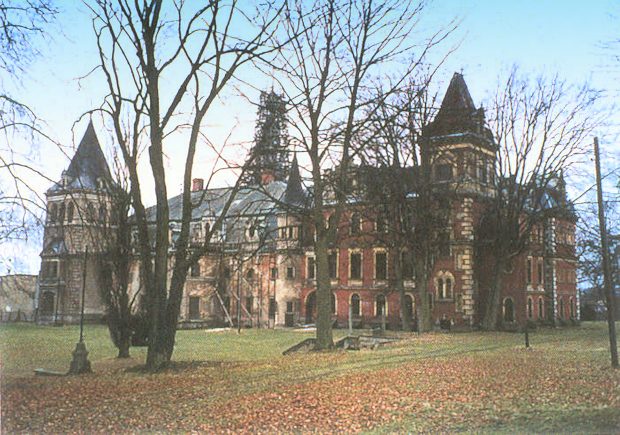 Schloss Krowiarki Krawarn in Polen