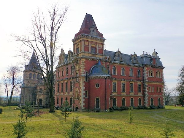 Schloss in Polen zum Kaufen vom Immobilienmakler