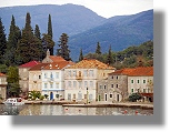 Immobilien an der Küste von Montenegro