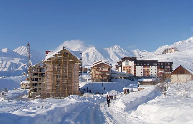 Grundstck im Kaukasus Ski Gebiet zum Kaufen