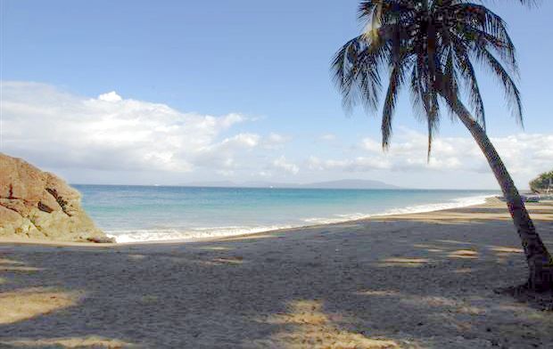 Strand vom Resort von Mindoro Philippinen