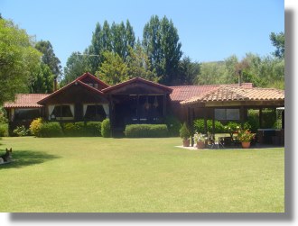 Einfamilienhaus Villa Ferienhaus mit Pool in Chile am Lago Rapel