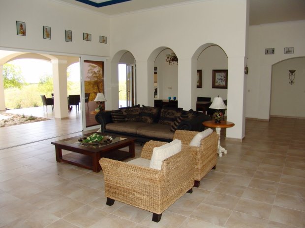 Einfamilienhaus mit großem Wohnbereich in St.Willibrordus Curacao