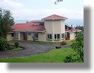 Einfamilienhaus mit groem Grundstck am Arenal-See Costa Rica