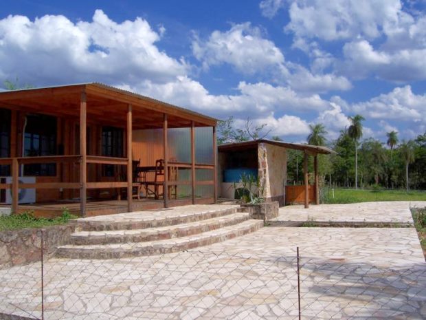 Ferienhaus Gstehaus auf dem Grundstck in San Bernardino Paraguay