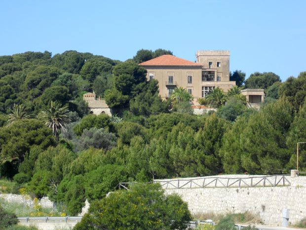 Villa zum Ausbau bei Licata in Sizilien
