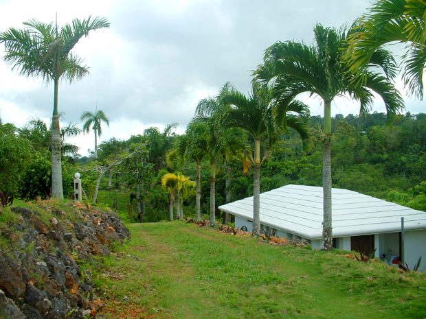 Wohnhaus auf Samana Dominikanische Republik