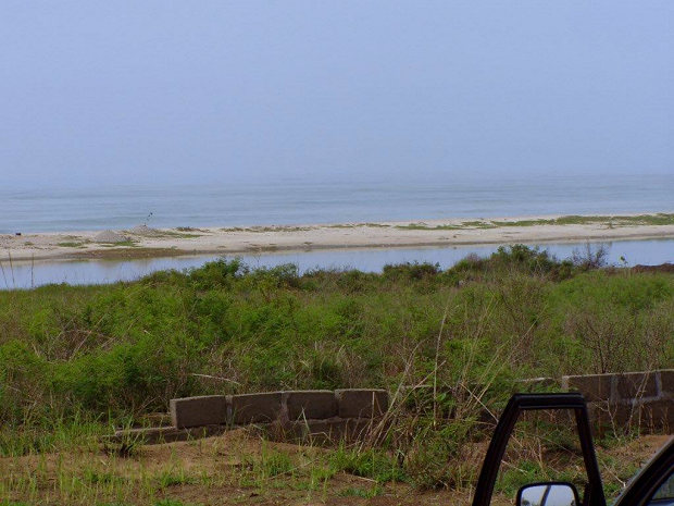 Grundstck der Villa mit Strand am Meer in Ghana