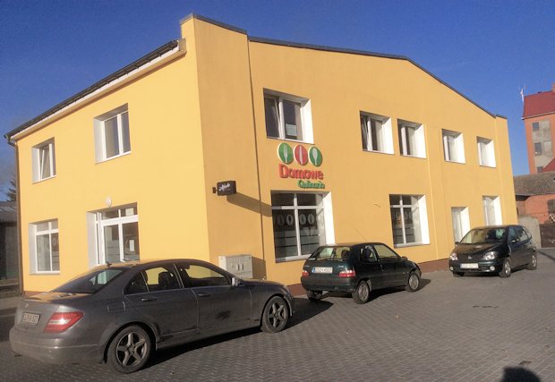 Wohn und Geschäftshaus auf dem Gewerbegrundstück Werksgelände in Barwice Wohn und Geschäftshaus auf dem Gewerbegrundstück Werksgelände in Barwice