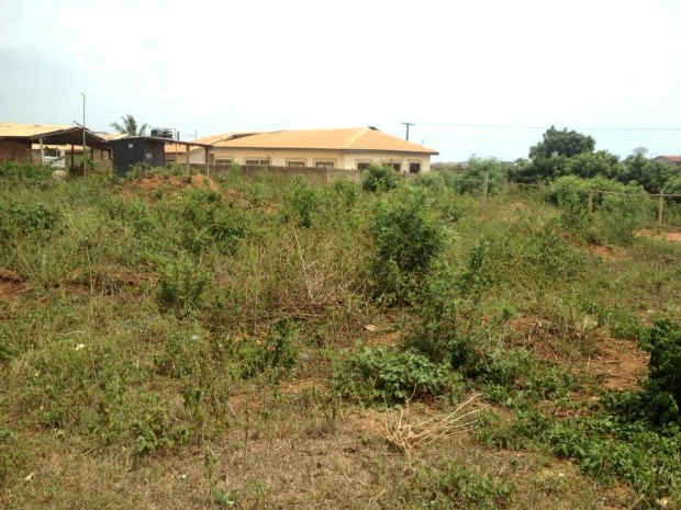 Baugrundst�ck in Dawhenya Ghana