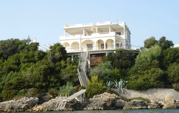 Haus am Meer und Strand von Griechenland auf Peloponnes zum Kaufen