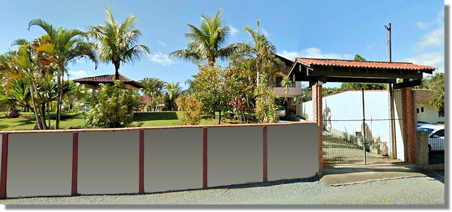 Villa mit Gästehaus in Blumenau Brasilien kaufen vom Immobilienmakler für Häuser