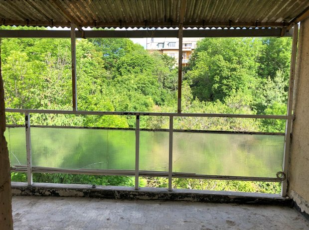 Terrasse vom Apartment zum Innenhof