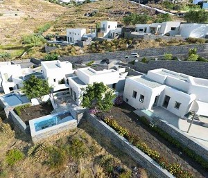 Wohnhäuser mit Meerblick auf Paros