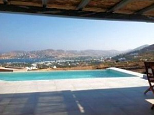 Meerblick der Wohnhäuser auf Paros