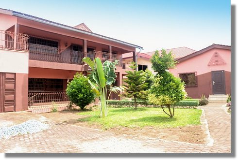 Einfamilienhaus mit Garage in Taifa Accra zum Kaufen