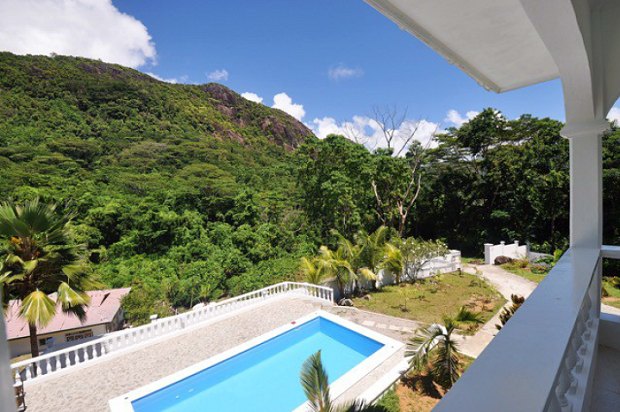Blick vom Balkon des Wohnhauses in Port Glaud Seychellen