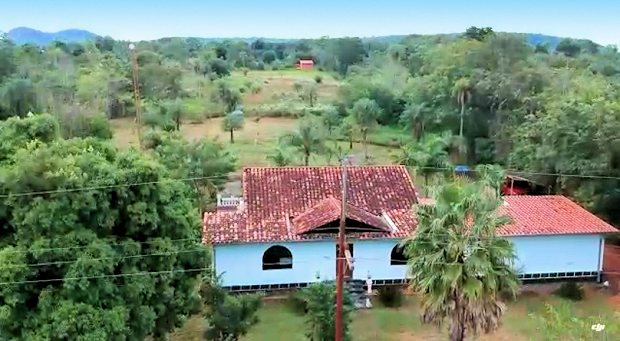 Wohnhaus mit großem Grundstück in Caacupe