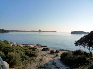 Uvala Leso nah dem Einfamilienhaus