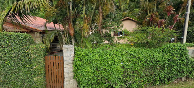Eingangsbereich zum Grundstck der Landhuser Einfamilienhuser auf Ilha de Santa Catarina