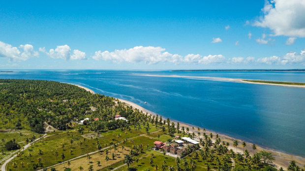 Strand und Meer nah dem Ferienhaus Villa in Barra de Serinhaem Itubera Bahia