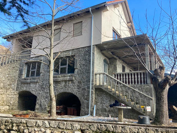 Einfamilienhaus nah dem Meer in Budva Brajici Montenegro zum Kaufen