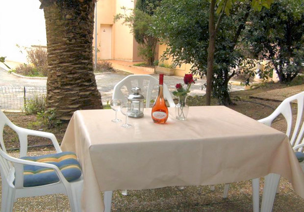 Korsika kleines Apartment zum Kaufen in Calvi