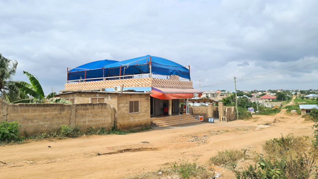 Geschäftshaus mit Dachterrasse