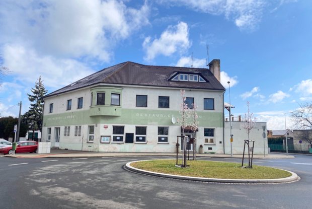 Gesch�ftshaus mit Gastst�tte Pension und Wohnungen in Tschechien zum Kaufen