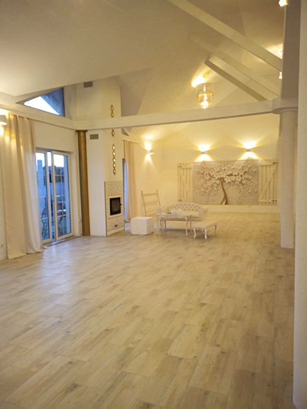 Wohnzimmer der Villa