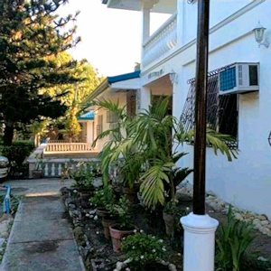 Seitenansicht des Einfamilienhauses