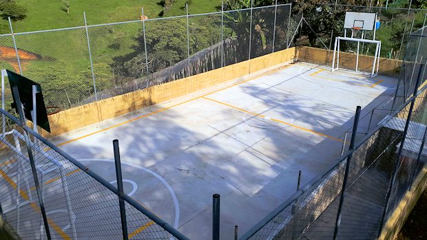 Sportplatz vom Gstehaus