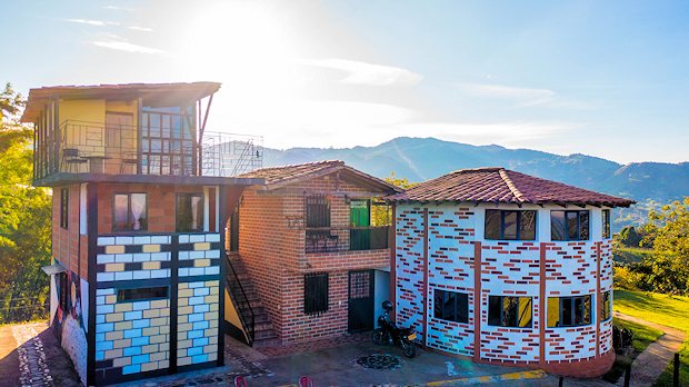 Gstehaus bei Guatape Kolumbien zum Kaufen